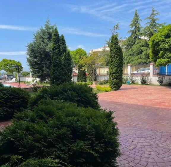 דירת חדר נוף לגינה, Rich 3 Sp Apartments