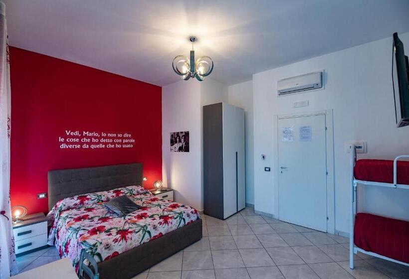 اتاق استاندارد چهار تخته با چشم‌انداز دریا, L Isola Del Postino Rooms