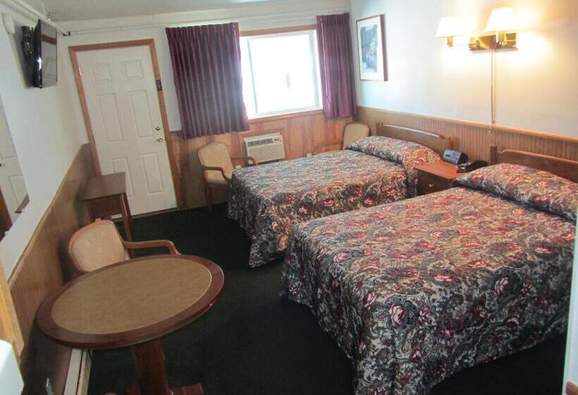 سوییت لوکس, Green Dolphin Motel