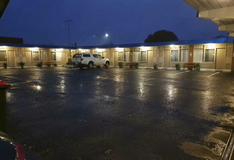 اتاق لوکس, Morwell Parkside Motel
