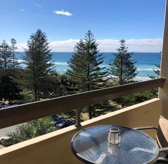 آپارتمان 2 خوابه با چشم‌انداز دریا, Oceania On Burleigh Beach