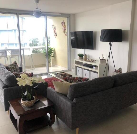1 Bedroom Penthouse Apartment, Oceania On Burleigh Beach
