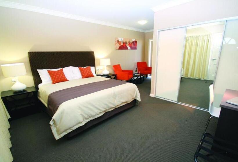 اتاق استاندارد با تخت بزرگ, Sundowner Motel
