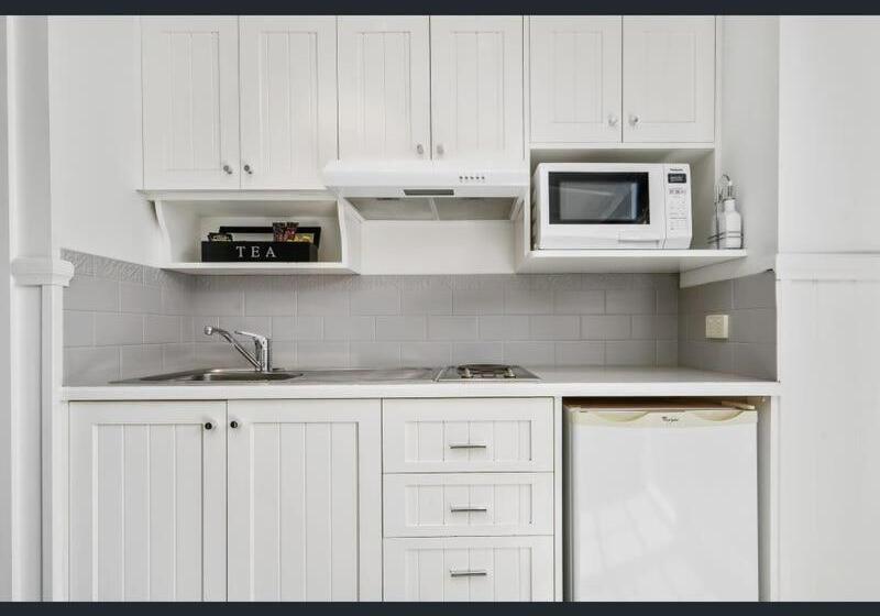 استودیوی لوکس, Creek Cottage Bed And Breakfast Traralgon