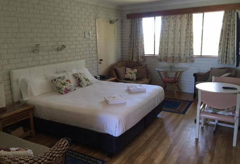 اتاق استاندارد با تخت بزرگ, Holland Park Motel