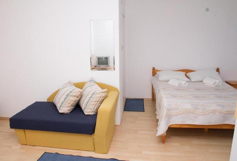 آپارتمان 1 خوابه, Guest House Sokratovi