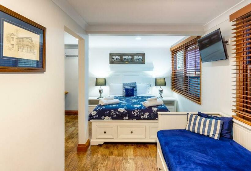 اتاق استاندارد, The Village B&b