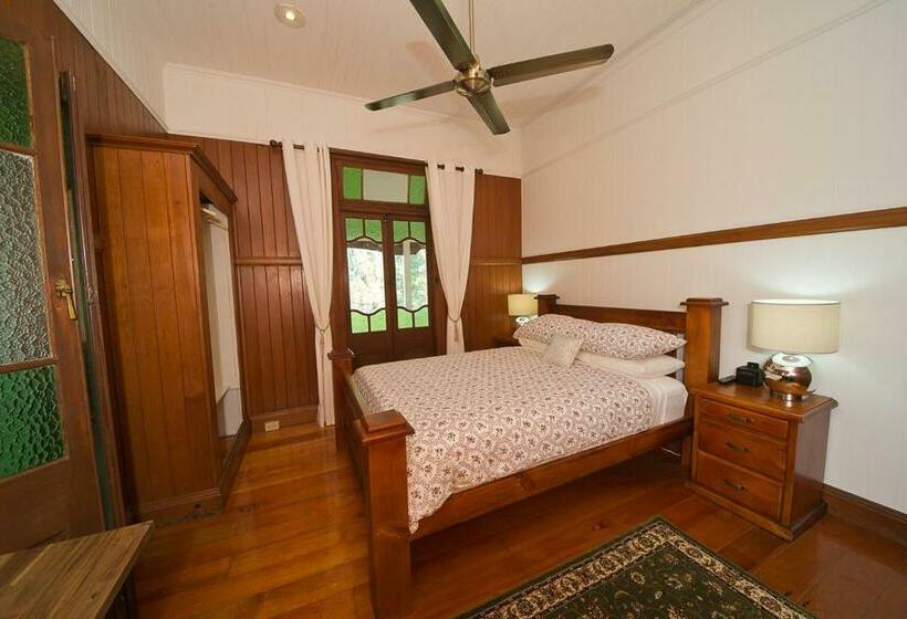 اتاق استاندارد, The Village B&b