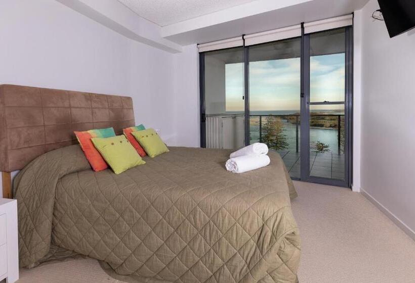 آپارتمان 2 خوابه با چشم‌انداز دریا, The Waterford Prestige Apartments