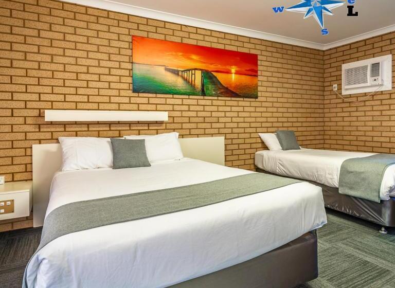 اتاق کلاسیک, Carnarvon Motel
