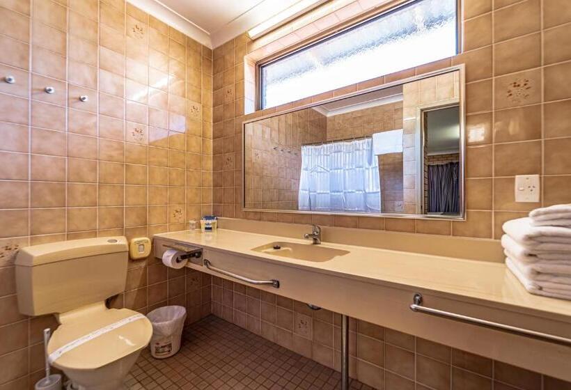 اتاق استاندارد چهار تخته, Carnarvon Motel