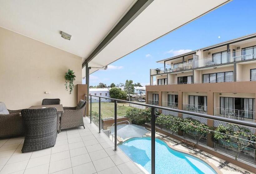 2 Bedroom Apartment Pool View, Eden By The Bay