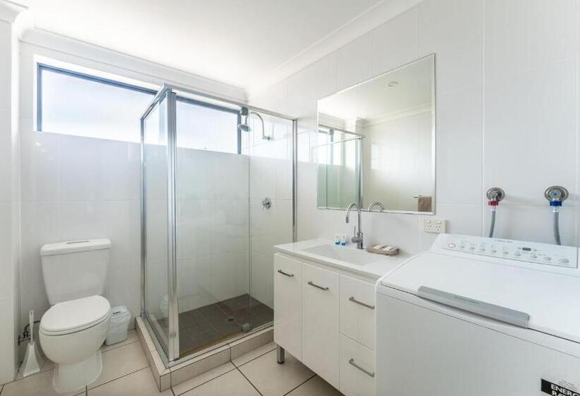 استودیوی استاندارد, Emerald Gardens Motel & Apartments