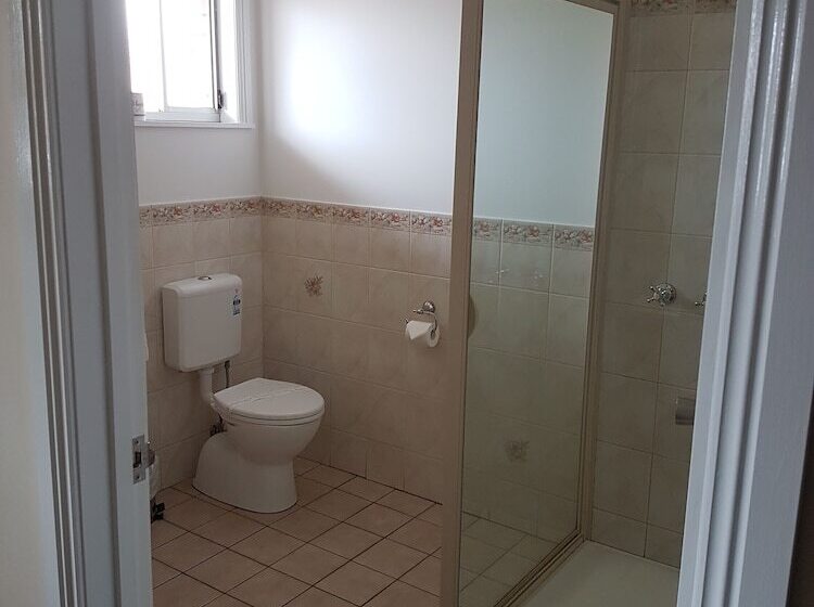 اتاق استاندارد با وان آب گرم, Mid City Plantation Motel