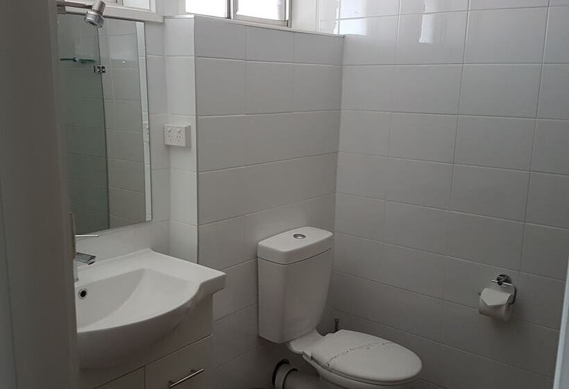 اتاق لوکس, Mid City Plantation Motel