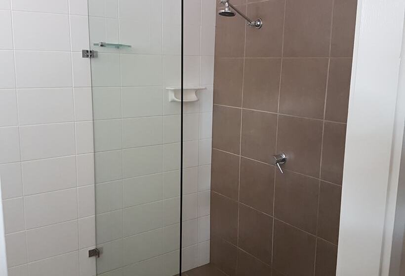 اتاق لوکس, Mid City Plantation Motel