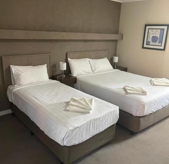 اتاق لوکس, Mid City Plantation Motel