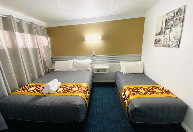 اتاق اکونومی, Mid Valley Motel