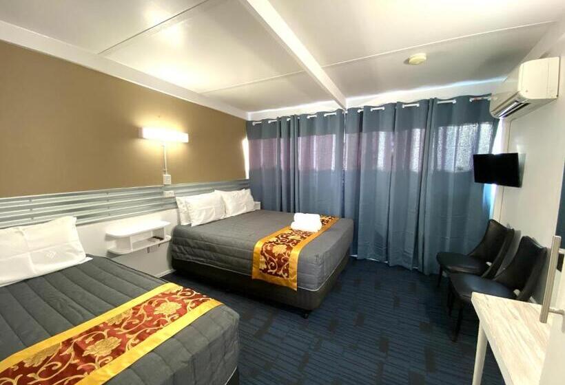 اتاق اکونومی, Mid Valley Motel
