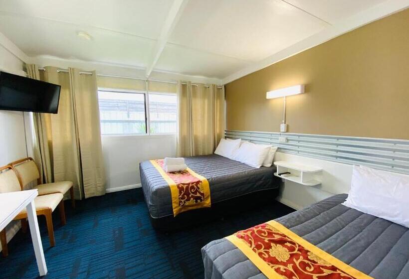 اتاق اکونومی, Mid Valley Motel