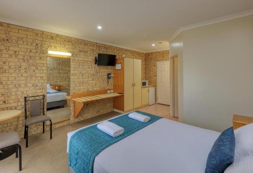 اتاق استاندارد با وان آب گرم, Mulga Country Motor Inn