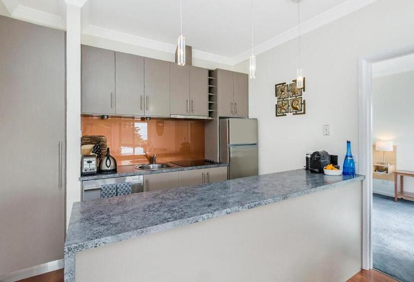 سوییت اجرایی, Seascape Accommodation
