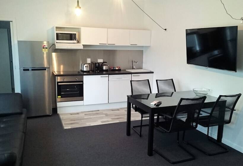 آپارتمان لوکس 1 خوابه, Siesta Central Apartments