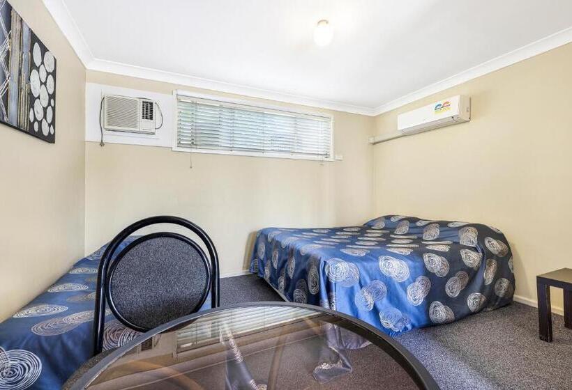 اتاق لوکس, Tamworth Lodge Motel