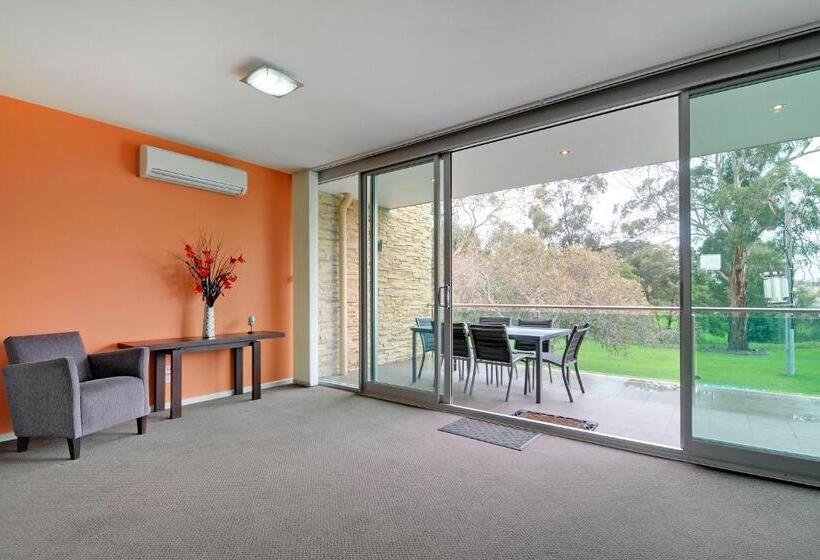 Apartament 3 Dormitoris, Traralgon Serviced Apartments