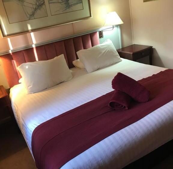 Deluxe Suite King Bed, Bourke Riverside Motel