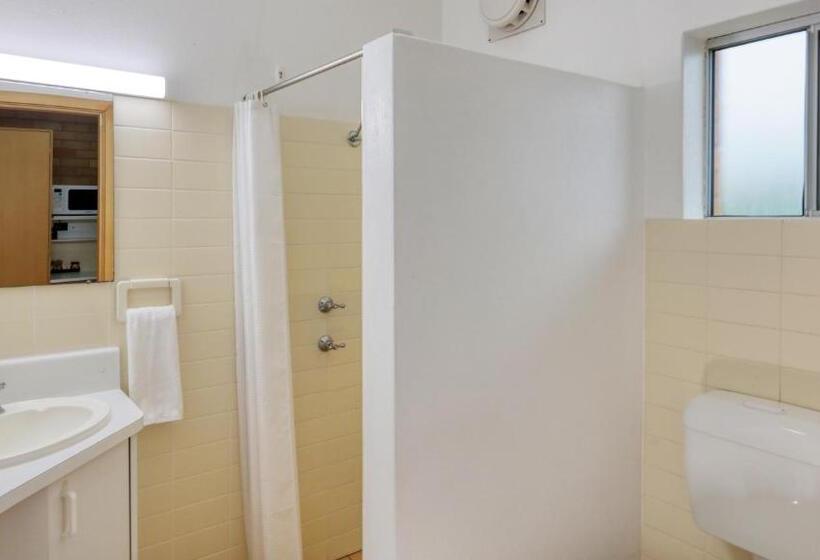 اتاق استاندارد با بالکن, Court Street Motel