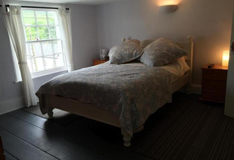 اتاق استاندارد, Red Lion Inn
