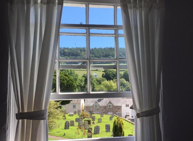 اتاق استاندارد, Red Lion Inn