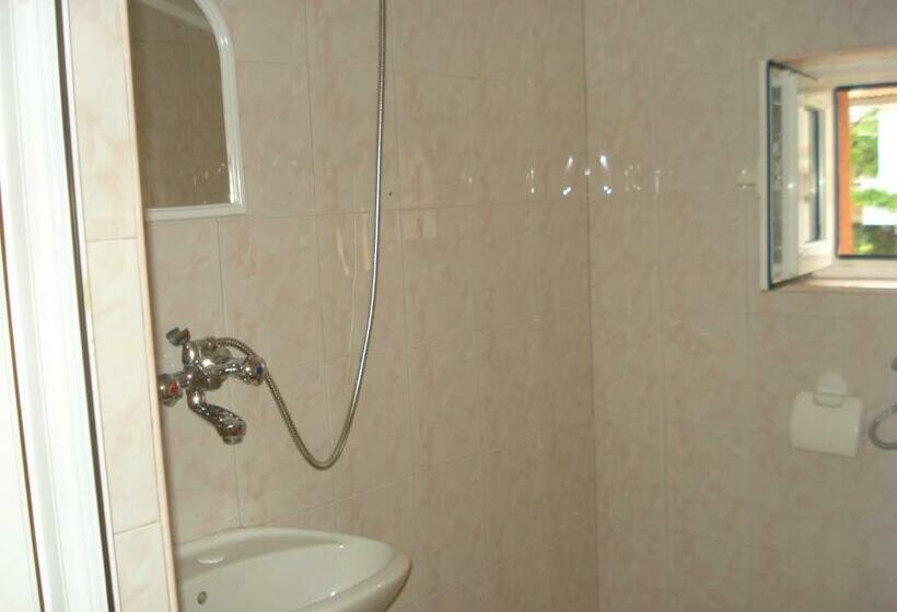 اتاق استاندارد, Kupenova Guest House