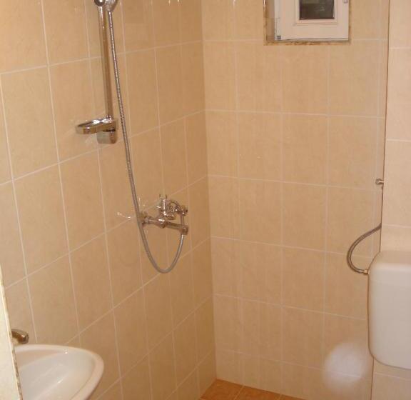 اتاق استاندارد, Kupenova Guest House