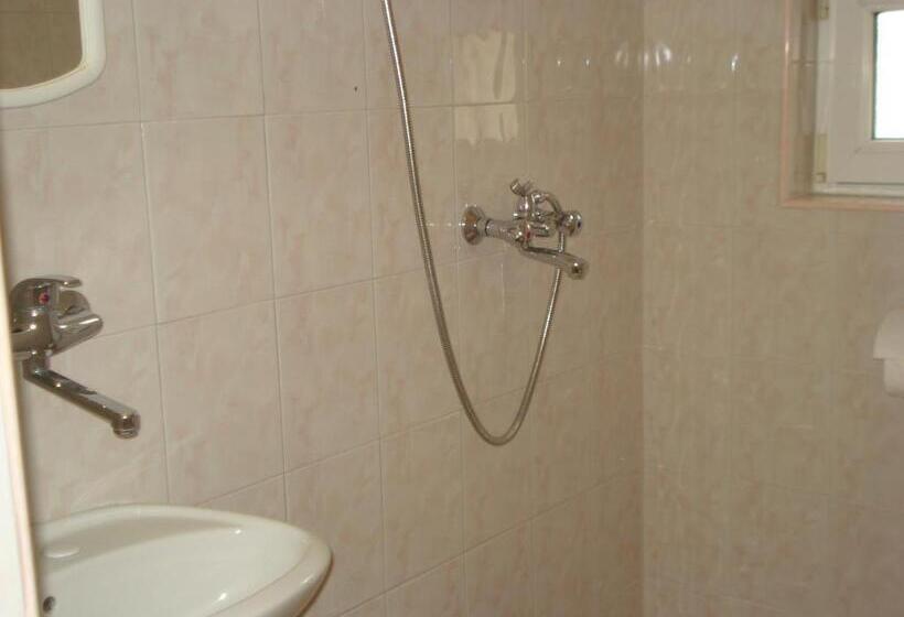 اتاق لوکس, Kupenova Guest House