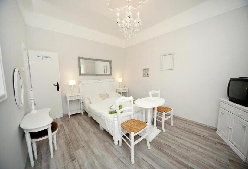آپارتمان 1 خوابه با تراس, öreg Malom Apartmanház