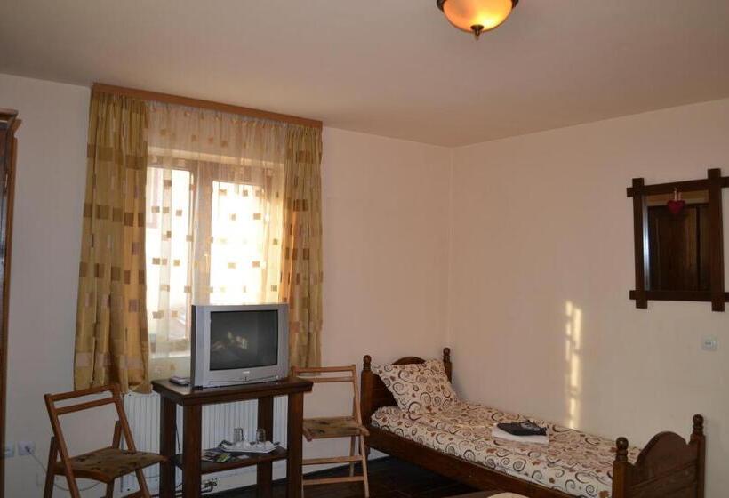 سوئیت 2 خوابه, Vila Dariana
