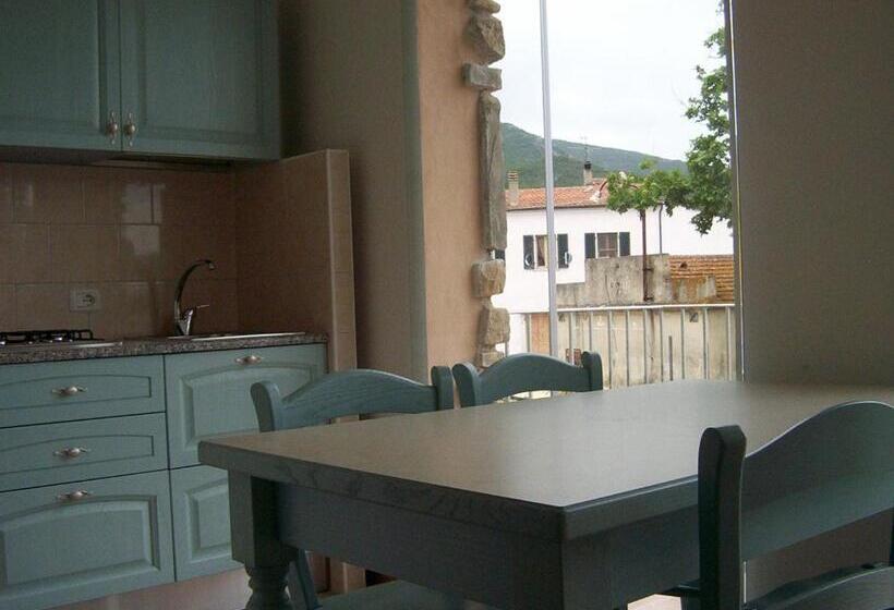 استودیو استاندارد با بالکن, Residence Dolores Castle