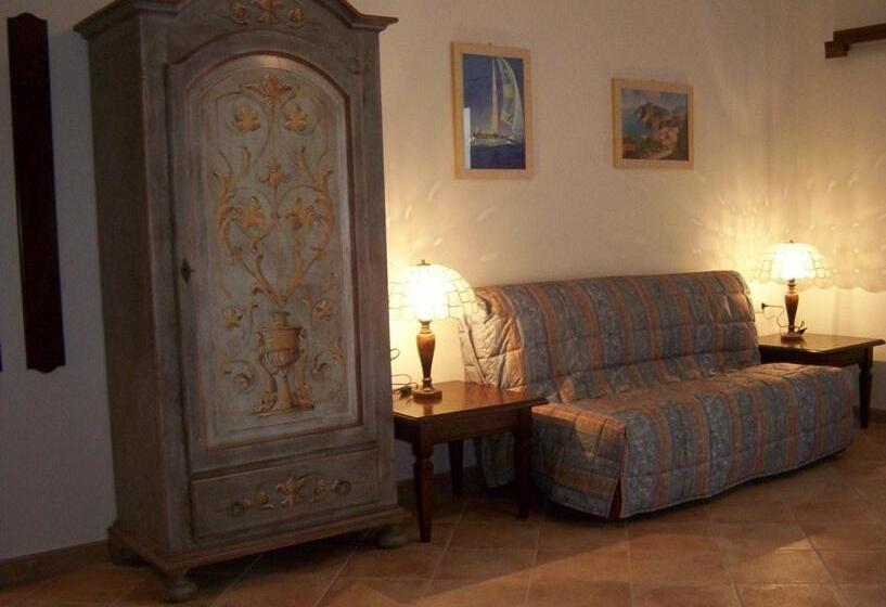 استودیو استاندارد با بالکن, Residence Dolores Castle