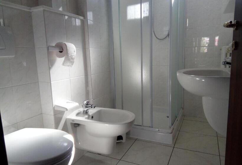 استودیوی استاندارد, Residence Maryel
