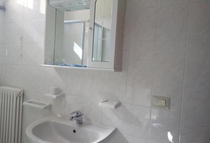 استودیوی استاندارد, Residence Maryel