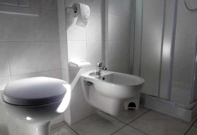 استودیوی استاندارد, Residence Maryel