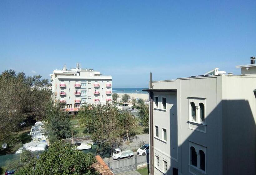 استودیوی استاندارد, Residence Maryel