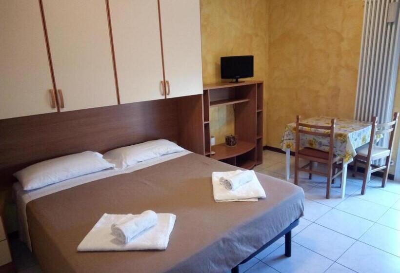 استودیوی استاندارد, Residence Maryel