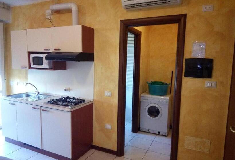 استودیوی استاندارد, Residence Maryel