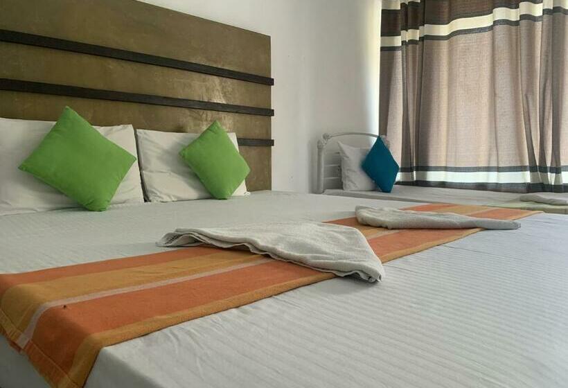 اتاق استاندارد سه نفره, 360 Beach Residence