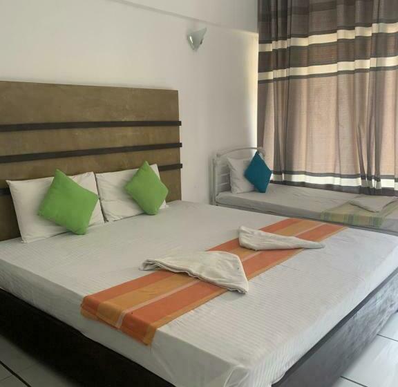 اتاق استاندارد سه نفره, 360 Beach Residence