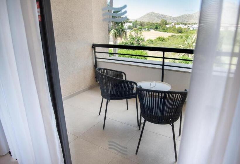 Superior Room Garden View, Apart Bahia Pollensa