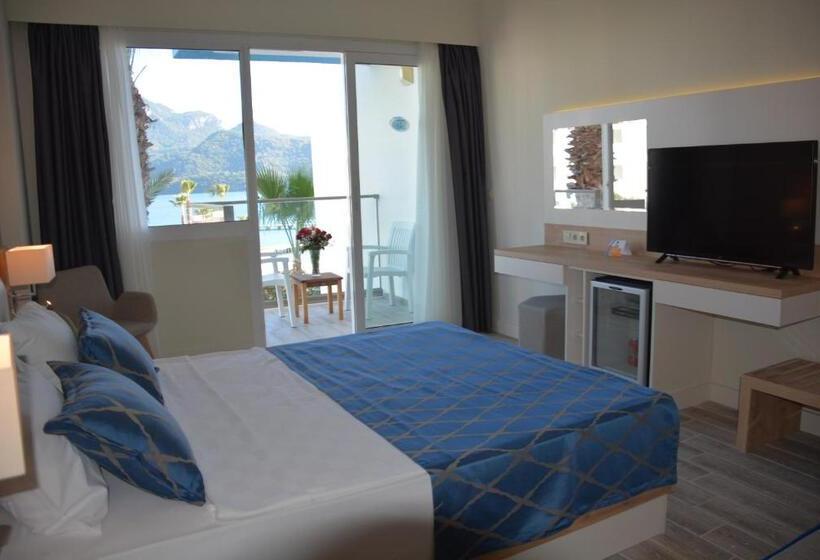 اتاق استاندارد با چشم‌انداز دریا, Fortezza Beach Resort